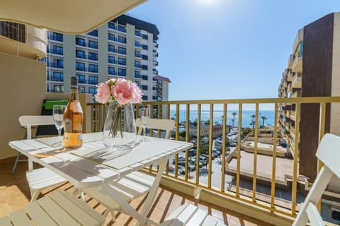 Day, View (from property/room), Balcony/Terrace, Dining area, Sea view