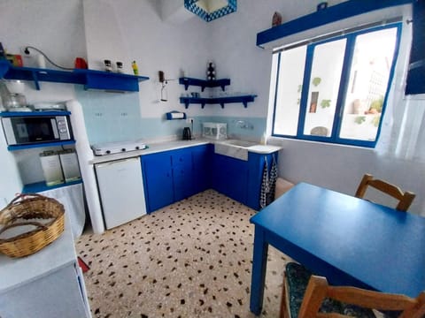 Blue on The Beach Apartment in Poros