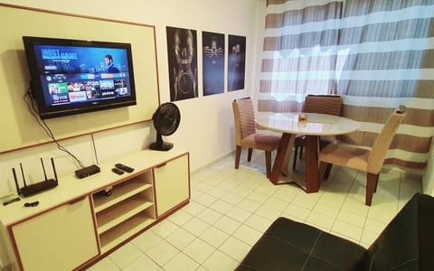 Communal lounge/ TV room, TV and multimedia