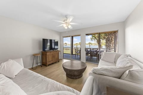 Needle Rush Point Unit E11 House in Ono Island