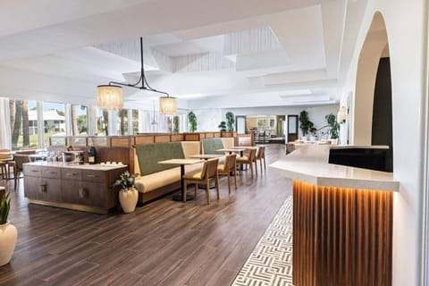 Golf and Tennis Community Studio - Peaceful Pond Paradise - Pet friendly House in Wesley Chapel