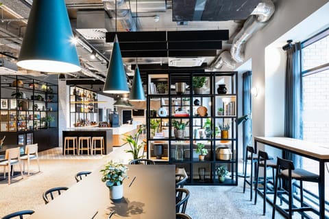 Restaurant/places to eat, Lobby or reception