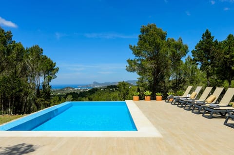 Natural landscape, Sea view, Swimming pool