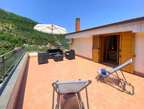 Property building, Patio, Spring, Day, Natural landscape, View (from property/room), Balcony/Terrace, Mountain view, sunbed