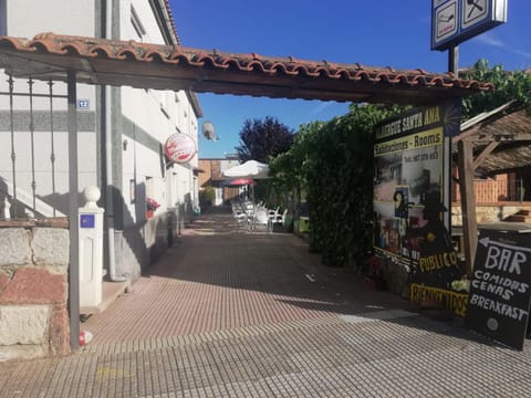 Facade/entrance, Property logo or sign, Street view
