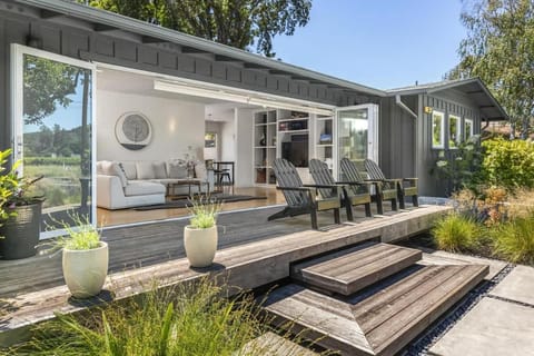 Haven With Pool, Hot Tub And Tastings Included House in Healdsburg