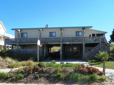 WH1091- Pharoah's Delight House in Corolla