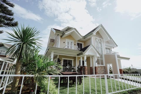 Property building, Garden, Garden view