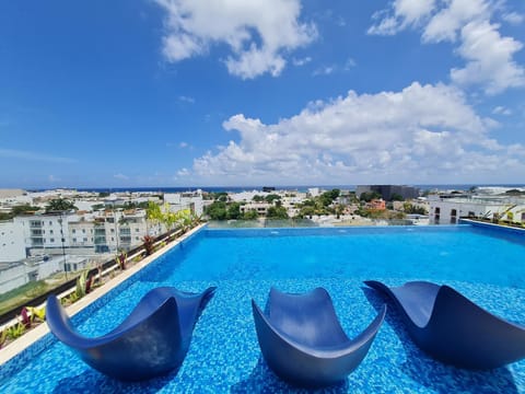 Pool view, Swimming pool