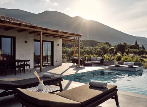 Patio, Mountain view, Swimming pool