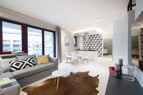 Living room, Dining area, kitchen