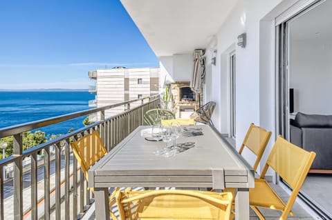 Dining area, Sea view