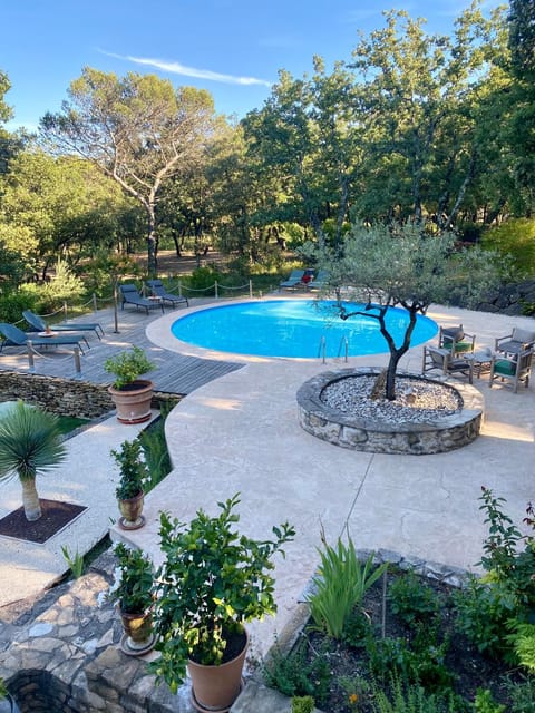 Property building, Patio, Patio, Garden, Garden, Balcony/Terrace, Balcony/Terrace, Garden view, Garden view, Pool view, Pool view, Swimming pool