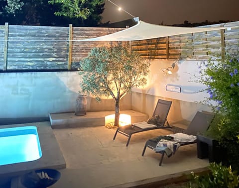 Belle villa récente de 120 m2 avec piscine Villa in Villeneuve-lès-Avignon