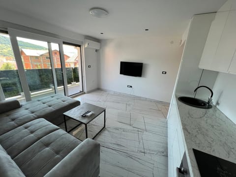 Living room, Evening entertainment