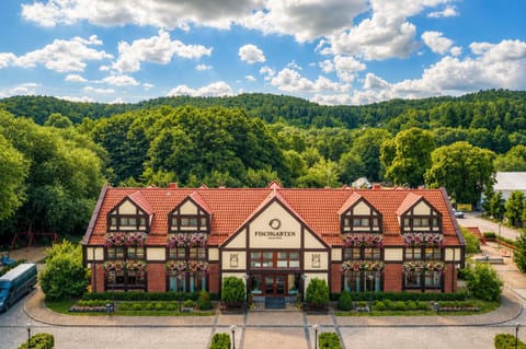 Property building, Bird's eye view, Hiking, Cycling, Area and facilities, Parking