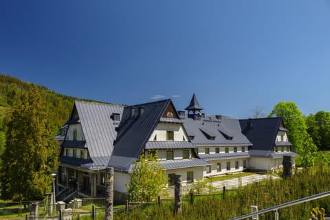 Natural landscape, View (from property/room), Pets, Mountain view