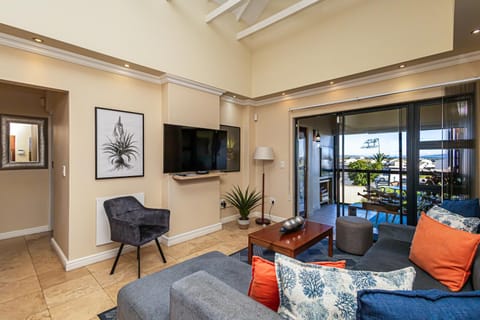 BBQ facilities, TV and multimedia, View (from property/room), Balcony/Terrace, Living room, Seating area
