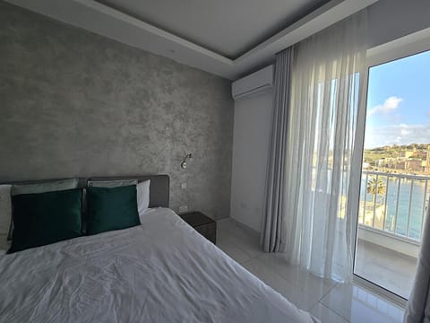 SouthShore Accommodation Vacation rental in Marsaskala