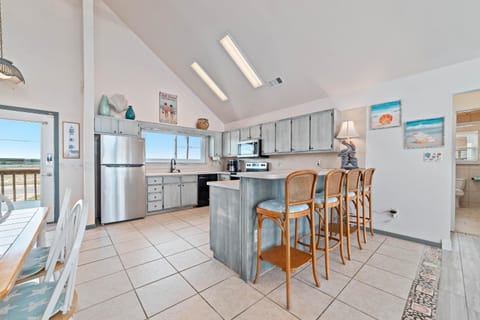 Beauty and the Beach House in West Beach