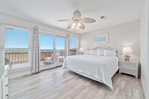 Beauty and the Beach House in West Beach