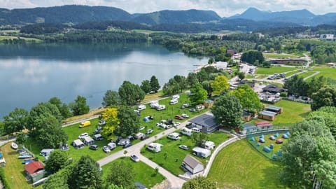 Neighbourhood, Natural landscape, Lake view, River view