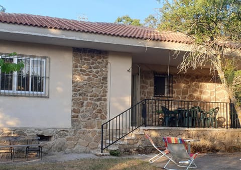 Patio, Facade/entrance