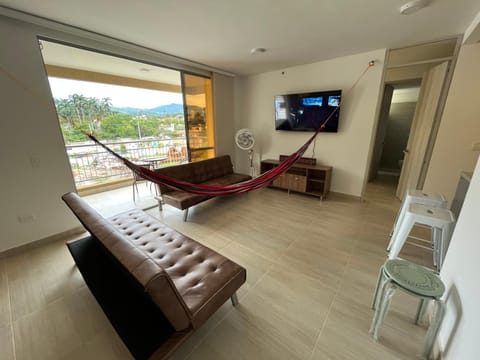Communal lounge/ TV room, TV and multimedia, Living room, Seating area