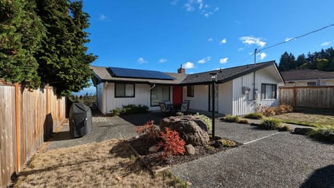 PA Horizon Hillside House in Port Angeles