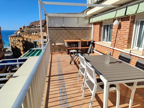 View (from property/room), Balcony/Terrace, Sea view, sunbed
