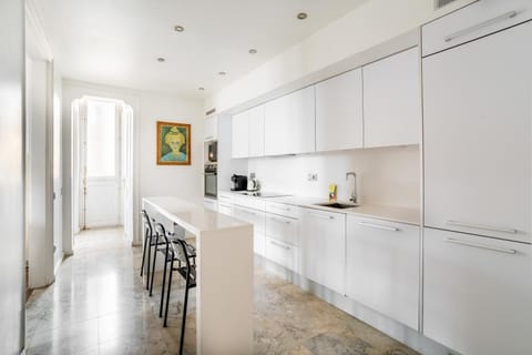The Collection Barcelona - Placa Catalunya Luminous and Exclusive 5Bd Penthouse Apartment in Barcelona
