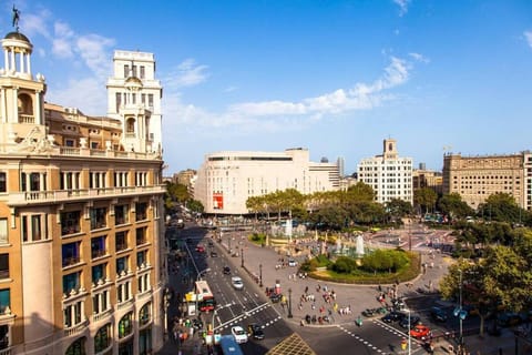The Collection Barcelona - Placa Catalunya Luminous and Exclusive 5Bd Penthouse Apartment in Barcelona