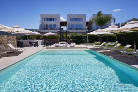 Property building, Swimming pool