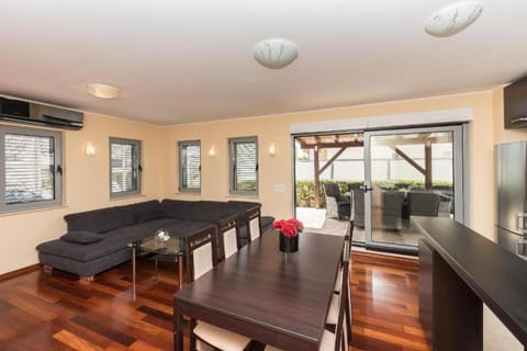 LUXURY APARTMENT MARIJA, Makarska Apartment in Makarska