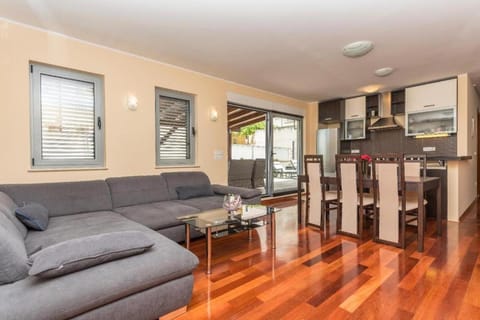 LUXURY APARTMENT MARIJA, Makarska Apartment in Makarska