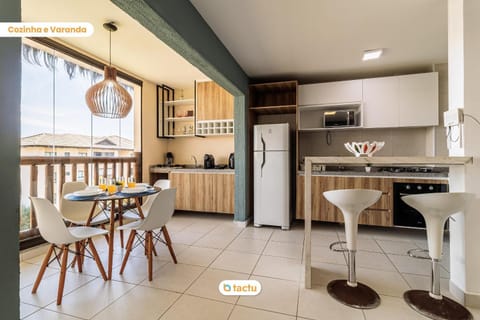 Kitchen or kitchenette, Food and drinks, Meals