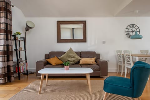 1 Dorset Mews House in Lyme Regis