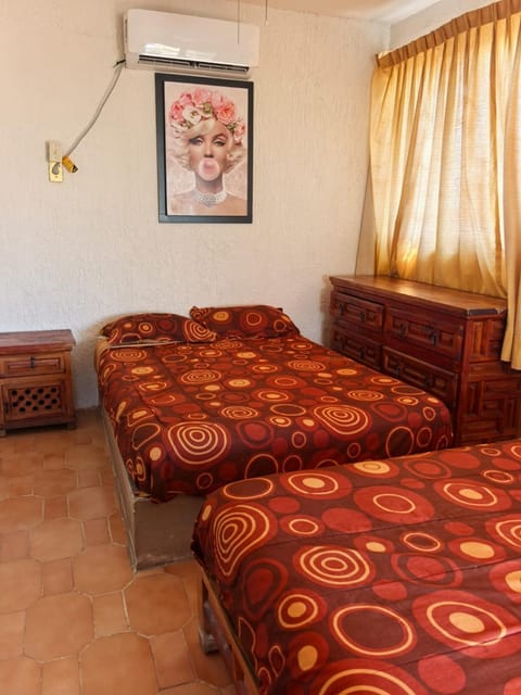 Bahía 50's Apartment in Acapulco