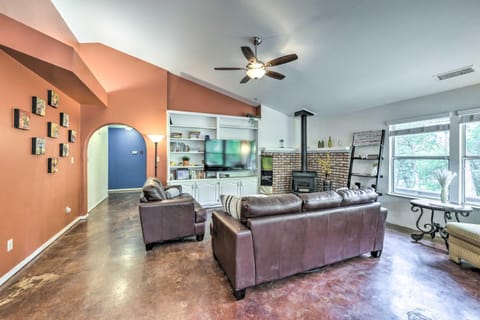 Charming Home Less Than 10 Mi to Sequoia Natl Park! House in Three Rivers