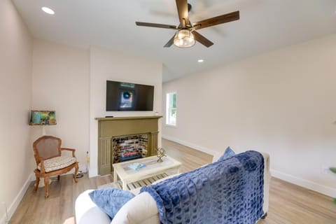 Historic Madison Retreat - 1 Mi to Ohio River House in Indiana