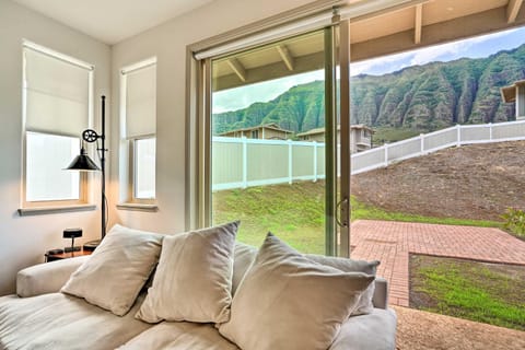 Modern Waianae Home with Mountain and Valley View House in Makaha Valley