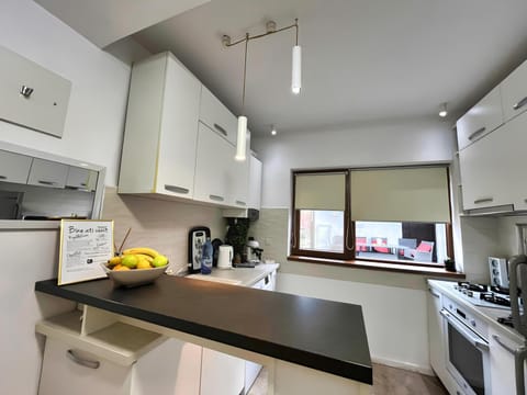 Garden view, pet friendly, kitchen