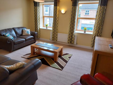 Apartment above Sweetharts bakery and coffeeshop in Blackhill, Durham Apartment in England