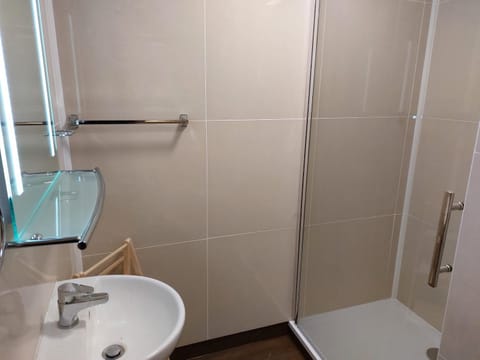 Apartment above Sweetharts bakery and coffeeshop in Blackhill, Durham Apartment in England