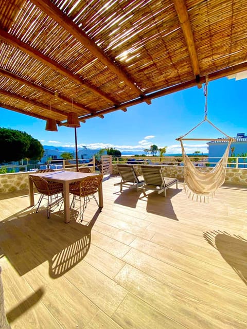 Natural landscape, View (from property/room), Balcony/Terrace, sunbed