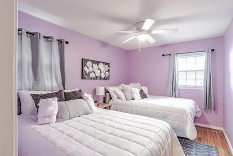 Bel-Air Bungalow- close to Midtown Highways and Downtown Mobile House in Mobile