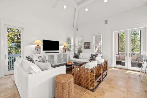 Ocean Serenade House in Inlet Beach