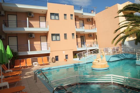Facade/entrance, Swimming pool, Swimming pool