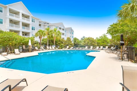 The One Eyed Chihuahua - 30 Day Rental House in James Island