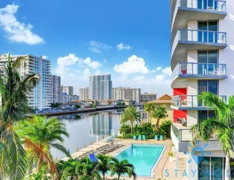 BeachWalk Resort, Views, Balcony, Studio House in Hallandale Beach